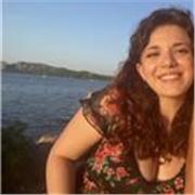 Diplomata scienze umane offre lezioni di psicologia, italiano e storia per ragazzi