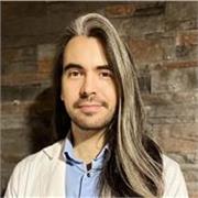 Hola! Soy médico y dietista y tengo experiencia en clases del ámbito científico y sanitario