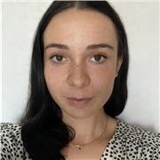 Tutrice pour aide au devoir ou soutien scolaire en primaire