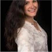 Profesora de francés e inglés con más de 8 años de experiencia internacional, clases dinámicas y personalizadas.
