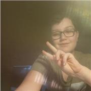 ich bin 14 Jahre alt und habe in Mathe immer eine 1 bekommen. Ich unterrichte Kinder die in die 1-6 Klasse gehen