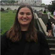 Profesora particular de inglés con titulación del C1 y experiencia de 1 año con niños de entre 6 y 14 años.