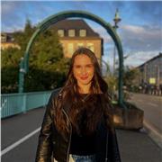 Deutsch Tutorin, die Kinder aller Altersgruppen (bis zum Abitur) unterrichtet