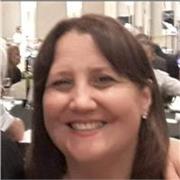 Profesora de Matemática ofrece clases a estudiantes de todos los niveles académicos