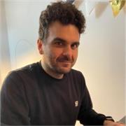 Se hai bisogno di aiuto per i tuoi compiti di storia, geografia e italiano sono adisposizione