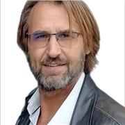 Professeur bilingue espagnol-français propose des cours d'espagnol. Expérience de tutorat et d'enseignement dans divers domaines.