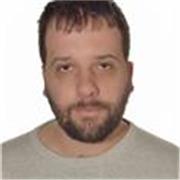 Profesor español con compromiso con el alumnado para enseñar matemáticas desde 1 a 8 de basico y de 1 a 4 de media