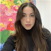 Profesora de Inglés, con experiencia en dar clases de Inglés a niños de entre 5 a 12 años. Viajo cada año a los Estados Unidos para reforzar mi inglés