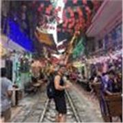 Martial arts enthusiast who loves to travel and nerd out about topics such as astronomy and ancient Egypt.  

Achieve any goal.