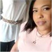 Professora de design de moda,desenvolvimento de produto,pesquisa de mercado e tendência,desenho técnico, história da moda