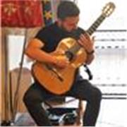 Maestro di CHITARRA laureato in conservatorio offre lezioni di chitarra classica, acustica, elettrica, teoria e solfeggio