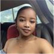 Prof de langue en ligne donne des cours de soutien.