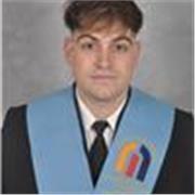 Estudiante de Educación Primaria que sabe llevar a los alumnos y sacarle su mejor rendimiento académico 