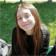 Studentessa di Biotecnologie industriali al primo anno. Diplomata con il massimo di voti presso Liceo scientifico
