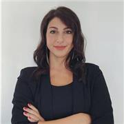 Laureata in economia aziendale e marketing e comunicazione, appassionata di lingua spagnola offre sessioni di aiuto compiti