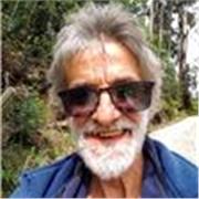 Profesor de español online con más de veinte años de experiencia en redacción y edición de textos creativos y pedagógicos