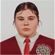 Alumna de bachillerato humanístico con excelencia y alto nivel se ofrece para impartir clases a cursos años a bachillerato. Se incluyen las materias de: latín, griego, inglés, francés, filosofía, historia del arte, literatura (lengua castellana)