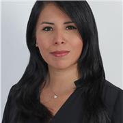 Architekt mit Master in Projektmanagement, spanischer Muttersprachler, lebt in Köln.