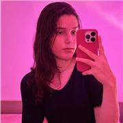 Professora de Inglês com foco em conversação para todas as idades