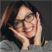 Docente materie umanistiche con esperienza nella scrittura, impartisce ripetizioni, aiuto compiti, preparazione esami