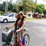 Niñera y soy intructora de yoga