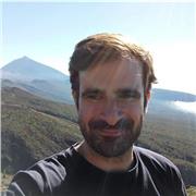 Profesor con más de 15 años de experiencia