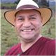 Profesor Certificado Nativo Americano con 15 años de experiencia preparando estudiantes con método comunicativo