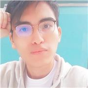 Profesor de Matemáticas imparte clases a personas de entre 7 a 18 años