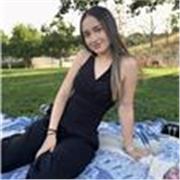 Soy una persona agradable y sociable, una futura profesora adaptada a todas las edades.