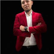 Soy profesor de baile con más de 6 años de experiencia, me destaco en los ritmos de salsa y bachata. Dentro del trabajo de aprendizaje trabajaremos, disociación corporal, técnicas de conducción en pareja, ritmo, musicalidad e improvisación, y sobre todo d