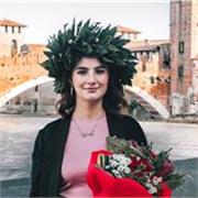Italian teacher fluent in English and Spanish