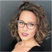 Soy profesora de educación secundaria de frances y lengua castellana por lo que me ofrezco a dar clases de primaria