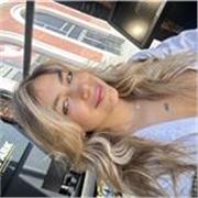 Soy muy cercana, positiva y muy paciente, ideal para alumnos que buscan aprender desde la calma y sentirse acompañados. 