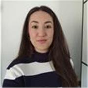 Profesora bilingüe con experiencia internacional, cercana, paciente y orientada a resultados.
