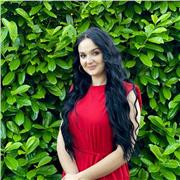 Learning how to communicate fluently in English in everyday life situations