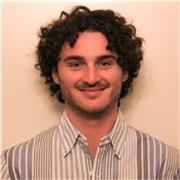 Sceneggiatore bilingue laureato a UCL, Londra, offre lezioni di inglese, aiuto per compiti e sessioni di conversation!