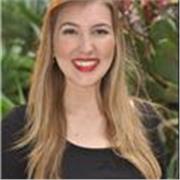 Experienced and self-taught teacher in English and speaker of 5 languages, I aim to teach that learning is fun and simple