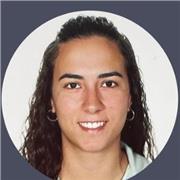 Docente titulada en Magisterio de Primaria y nivel B2 de inglés. Responsable y profesional en la guía de aprendizaje