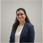 Aulas de ciências humanas direcionadas a estudantes do ensino médio e graduandos