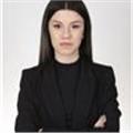 Her yaştan öğrenciye, teorik ve pratik öğretmen yöntemi ile Türkçe dersi veren, yeni mezun Türkçe öğretmeni