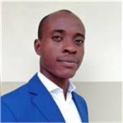 English tutor providing lessons to French speaking students