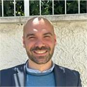 Avvocato impartisce lezioni di Diritto civile, Diritto del Lavoro, Diritto comunitario, Diritto costituzionale e Diritto Pubblico