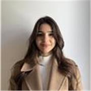 Laureata in Biologia sperimentale e scienze della Nutrizione; insegno chimica e biologia per scuole superiori