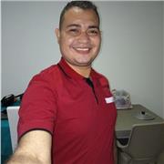 Profesor de Castellano imparte clases a niños de primaria