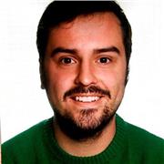 Profesor de primaria ejerciendo con plaza imparte clases de matemáticas, lengua y técnicas de estudio