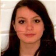 Ciao, sono Chiara. Disponibile a dare ripetizioni di materie umanistiche e di lingua inglese, fino al livello B1