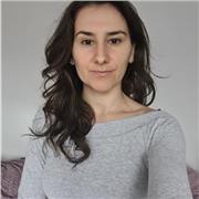 Professeur bilingue avec expérience donne cours d'anglais, niveaux maternelle et primaire en ligne