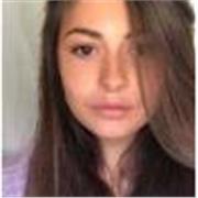 Studentessa universitaria di scienze della comunicazione disponibile per lezioni di italiano