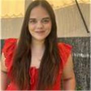 Soy una estudiante de medicina con más de 5 años de experiencia dando clases de inglés 