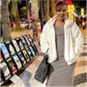 Soy hablante nativo de inglés y enseño inglés muy bien.